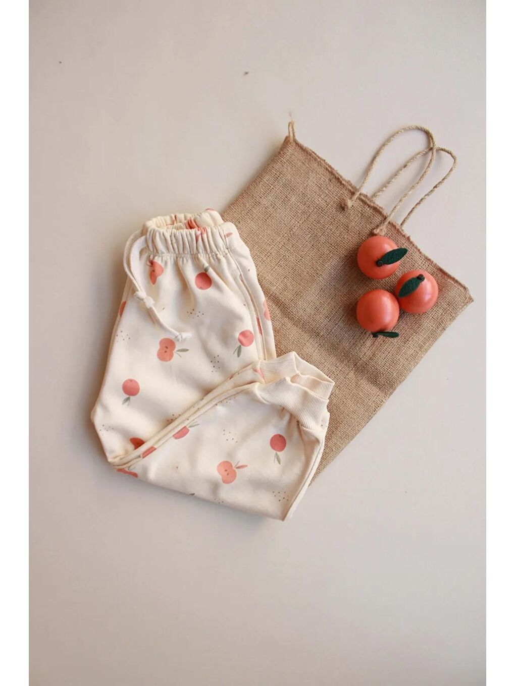 Ekru Elma Baskılı Eşofman Altı-2