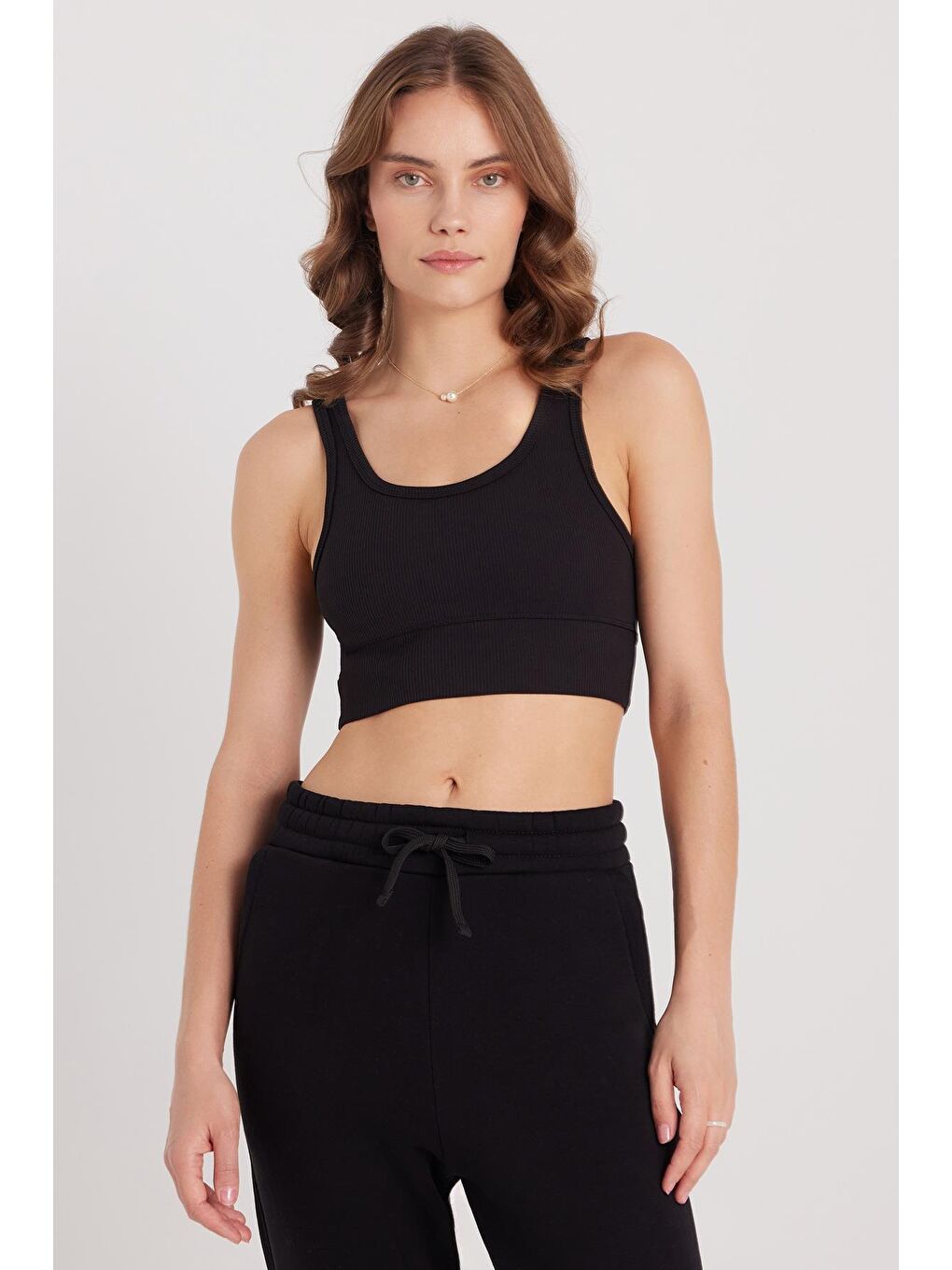 Kadın Slim Fit Dar Kesim Bisiklet Yaka Kalın Askılı Esnek Siyah Spor Atlet-1