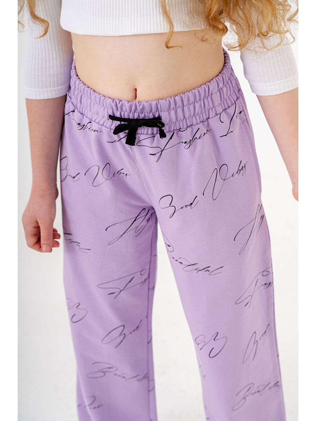 Lila Geniş Paçalı Tüm Alan Baskılı Kız Çocuk Eşofman Altı-2