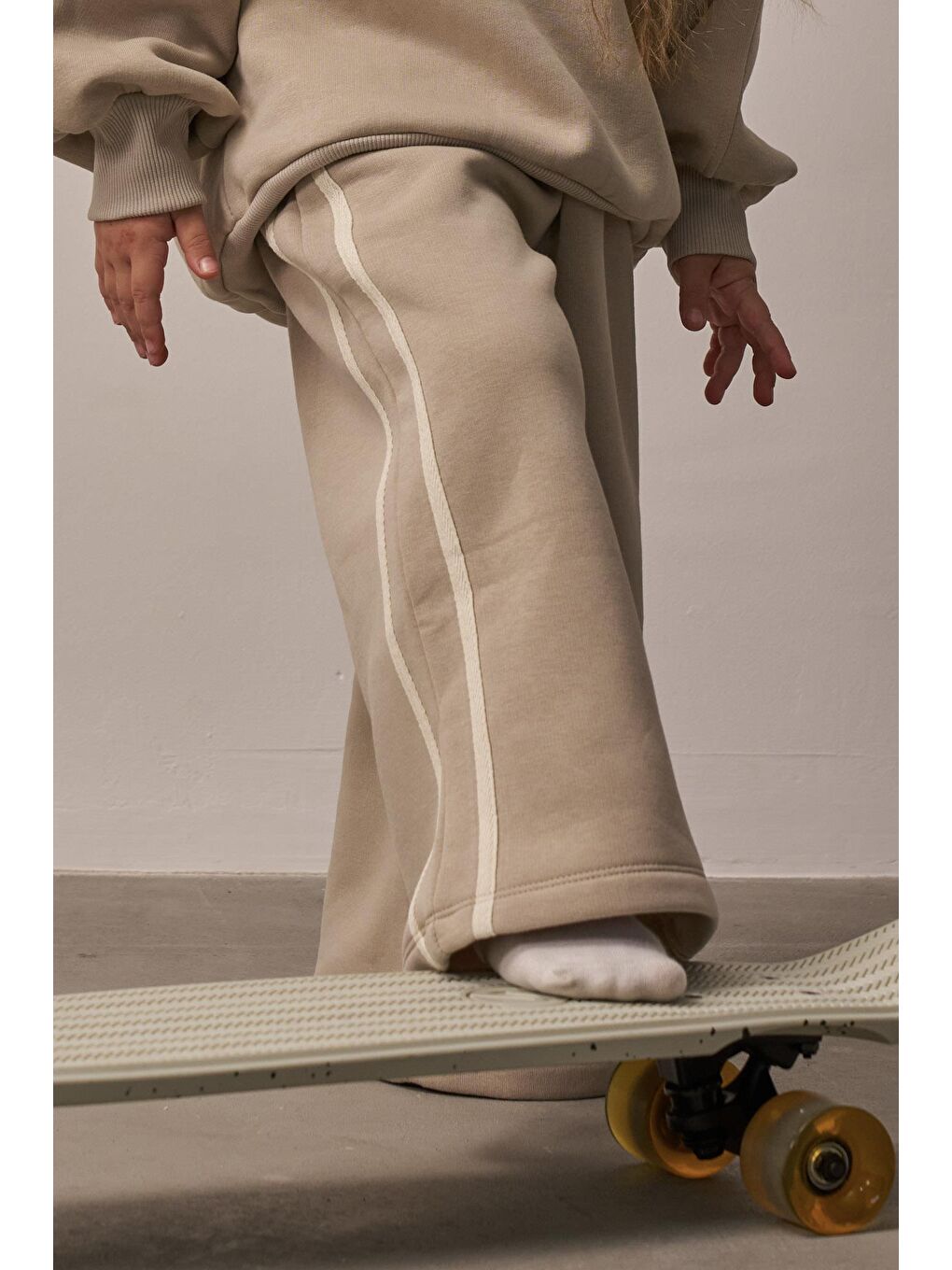 Bej Taş Wide Leg Eşofman Altı-1