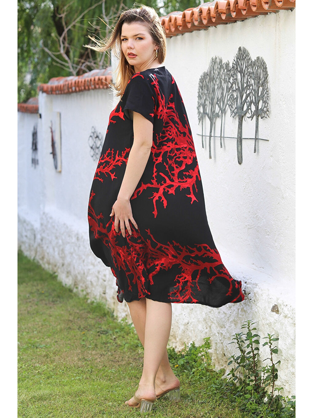 Siyah-Kırmızı V Yaka Düşük Kol Allover Baskılı Casual Viskon Dokuma Elbise 115 66-4