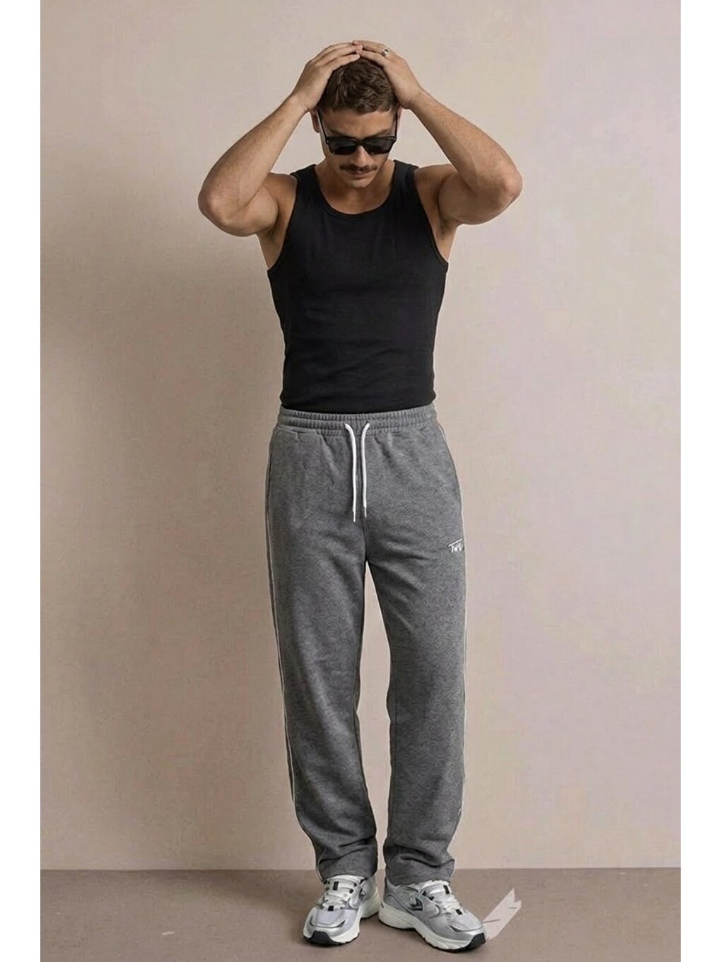 Gri Erkek Regular Fit Baskılı Füme Baskılı Eşofman Altı-1