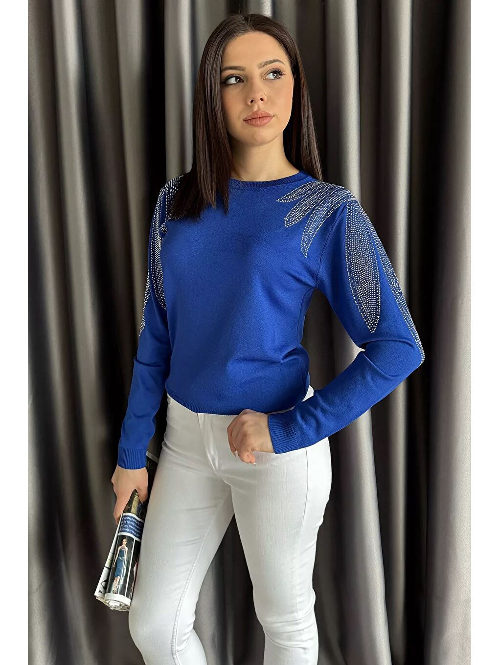 Mavi Taş İşlemeli Bisiklet Yaka Kadın Bluz-1