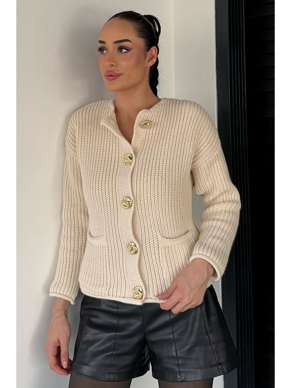 Ekru Kadın Çift Cepli Triko Ceket-1