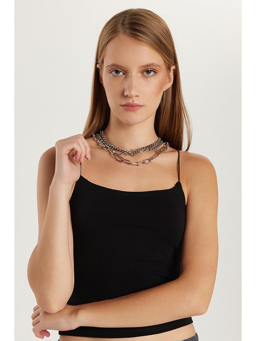 Kadın Slim Fit Dar Kesim İnce Askılı Kare Yaka Siyah Body Atlet