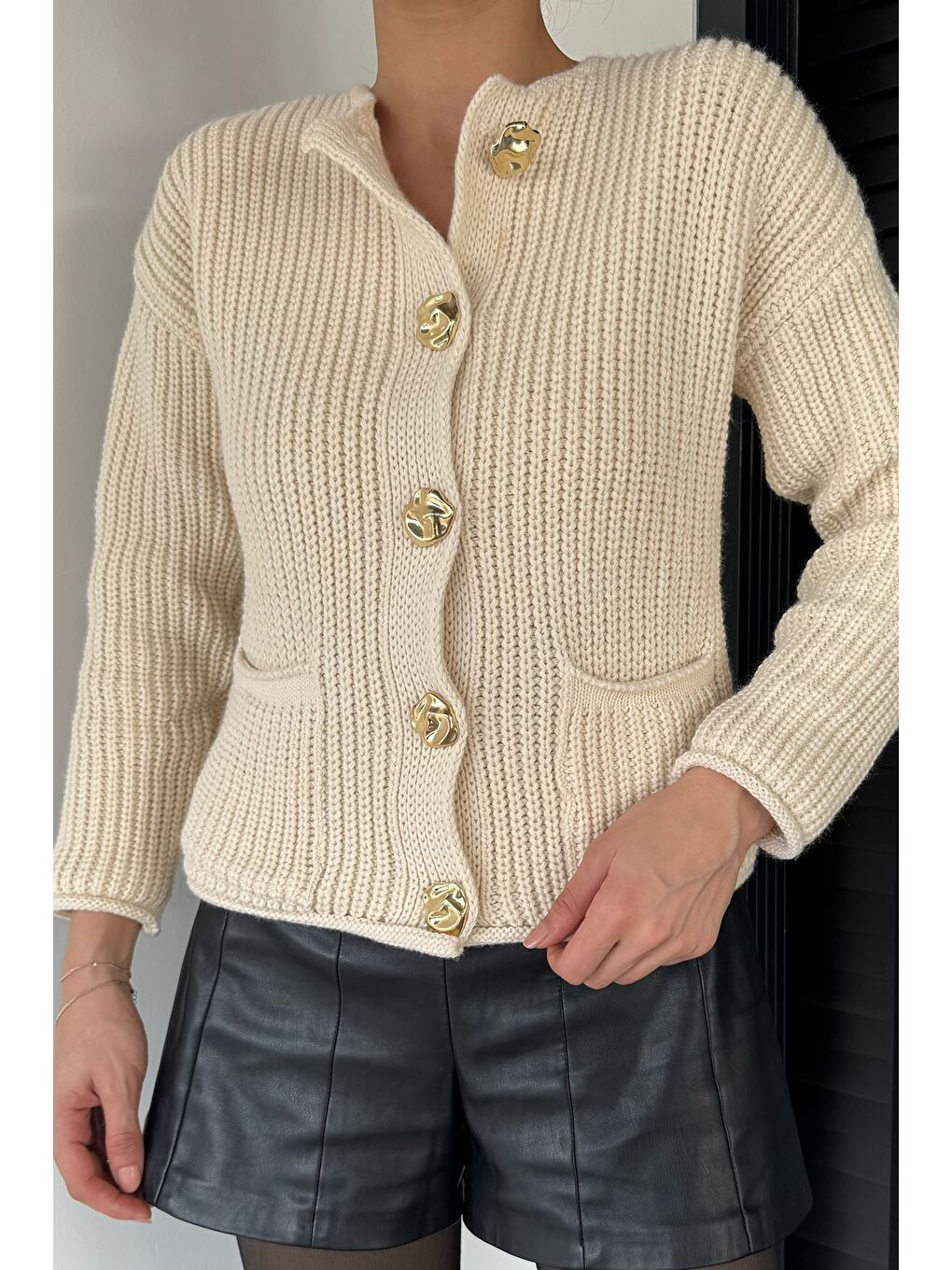 Ekru Kadın Çift Cepli Triko Ceket-2