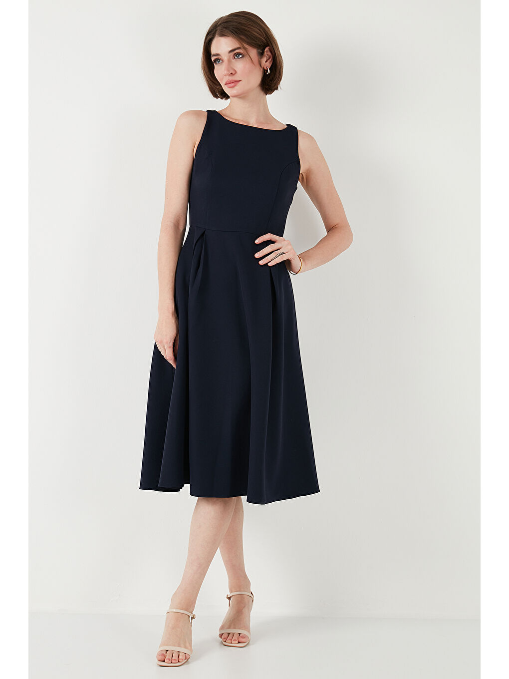 Lacivert Regular Fit Bisiklet Yaka Cepli Pileli Midi Boy Kadın Elbise 6111963-5