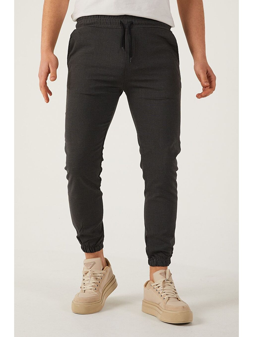 Gri Erkek Dar Kalıp Lastikli Paça Jogger Pantolon-6