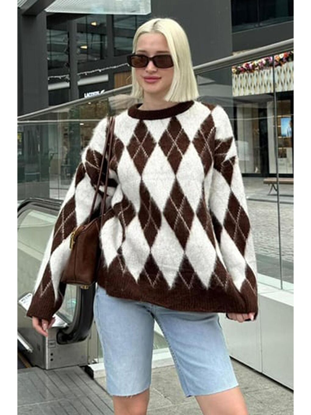 Kahverengi Bisiklet Yaka Şardonlu Baklava Desenli Kazak Mg2493