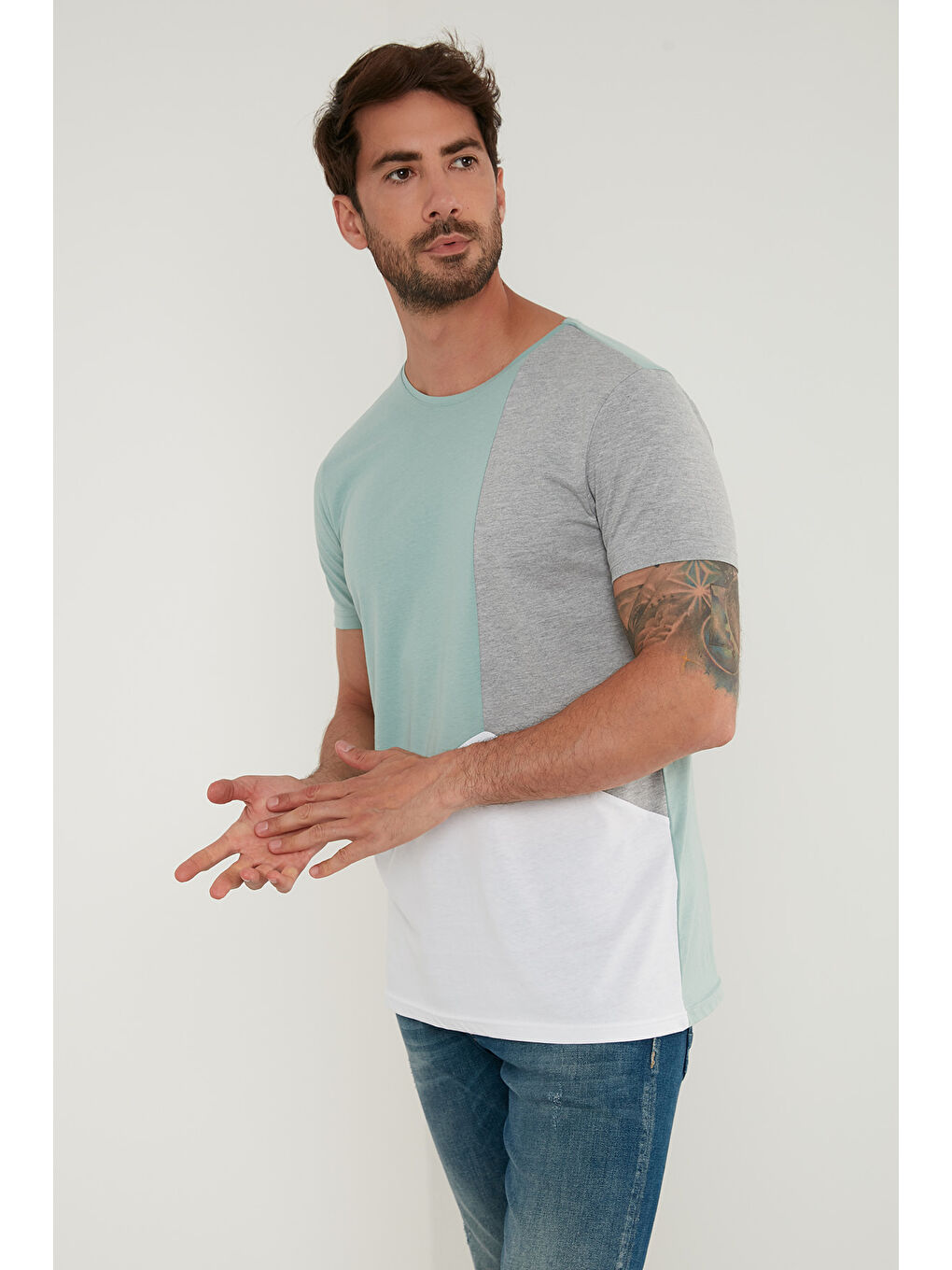 Beyaz Regular Fit Renk Bloklu Bisiklet Yaka %100 Pamuk Tişört 5902393-5