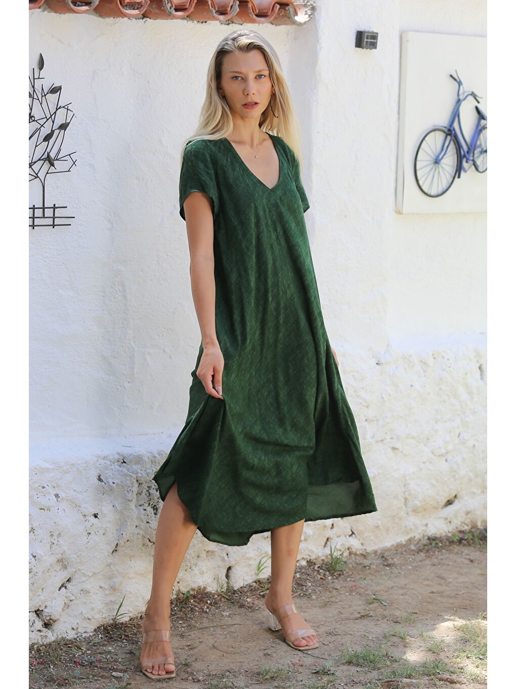 Koyu Yeşil V Yaka Kısa Kol Allover Baskılı Dokuma Casual Elbise-3