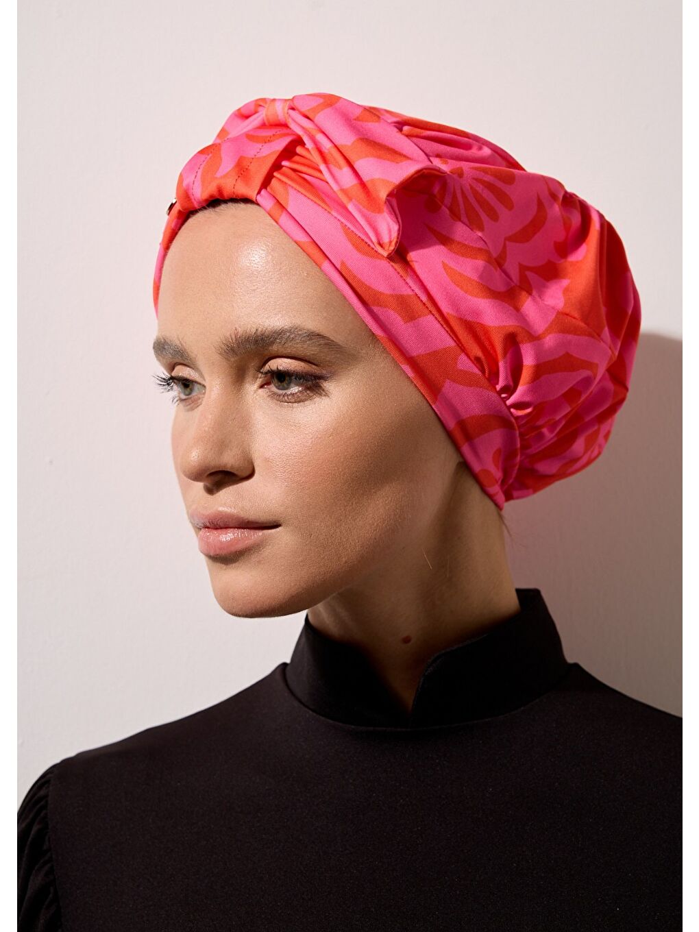 Pembe Fiyonklu Bone-2