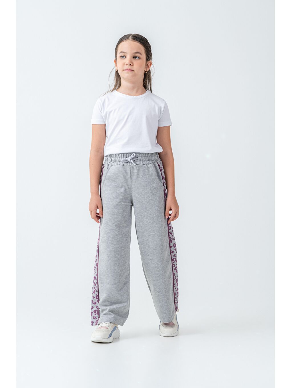 Gri Yan İki Parça Boydan Baskılı Kız Çocuk Eşofman Altı