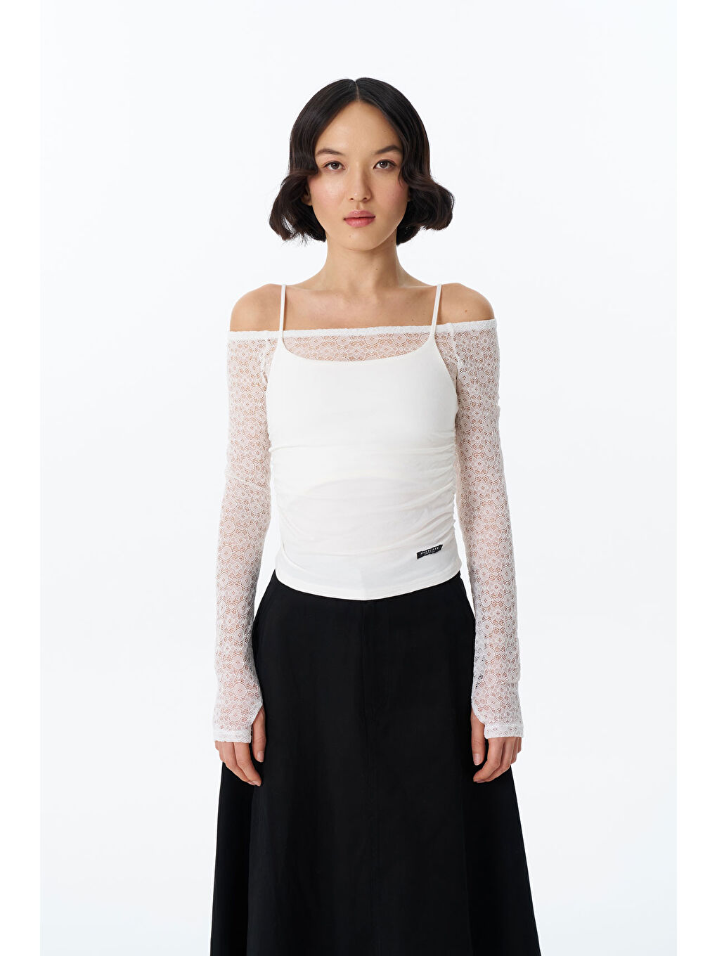 Dantel Detaylı Askılı Drapeli Bluz Ekru