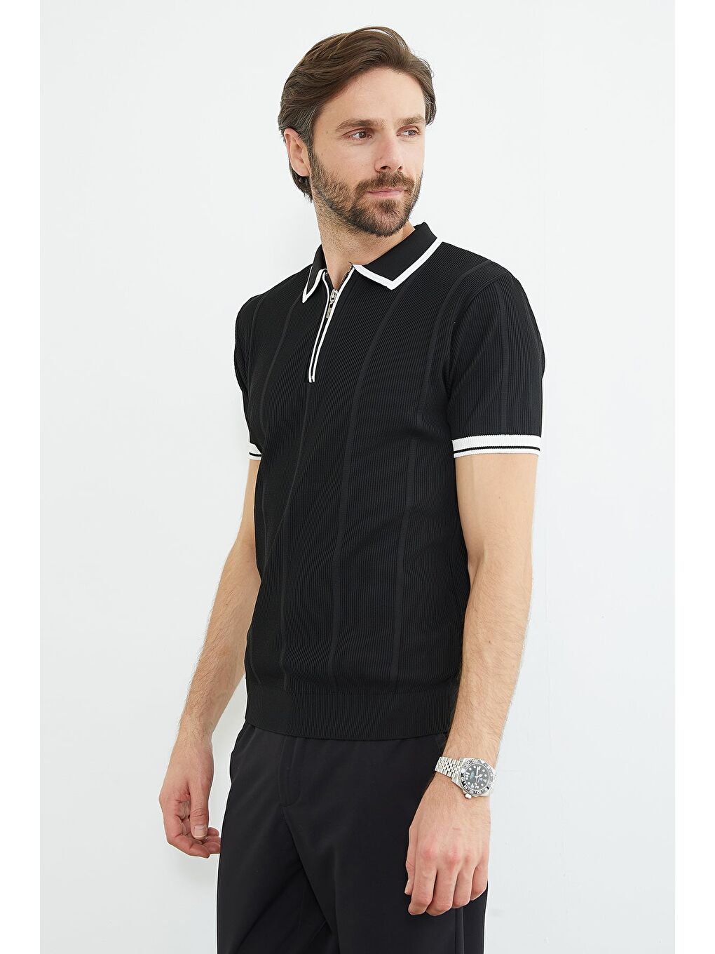 Siyah Çizgili Yarım Fermuarlı Polo Yaka Triko Tişört-2