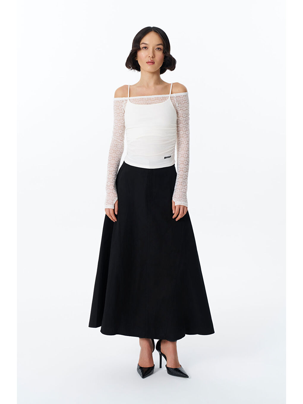 Dantel Detaylı Askılı Drapeli Bluz Ekru-3