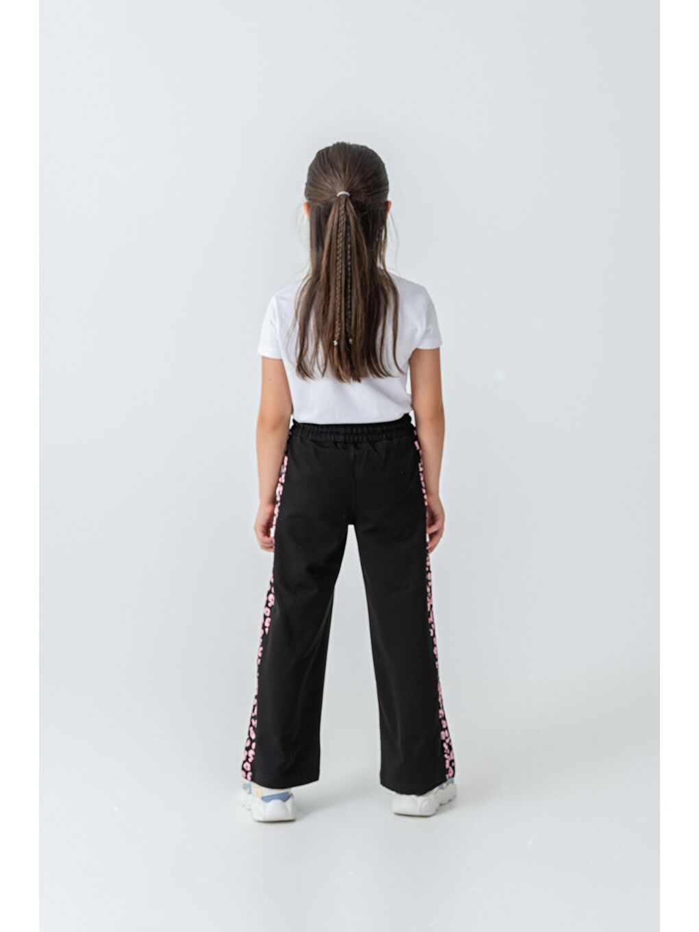 Siyah Yan İki Parça Boydan Baskılı Kız Çocuk Eşofman Altı-3