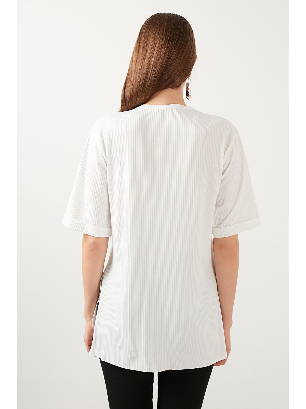 Ekru Oversize Bisiklet Yaka Yırtmaç Detaylı Bluz 5869000-3