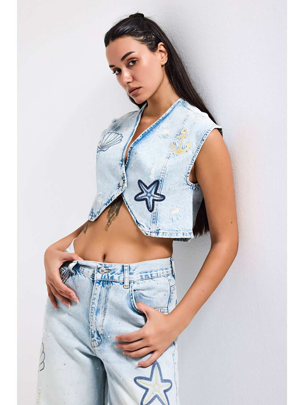Mavi Kadın Jean Rengi T-12s6-99 Nakış Detaylı Crop Fit Tasarım Denim Yelek-5