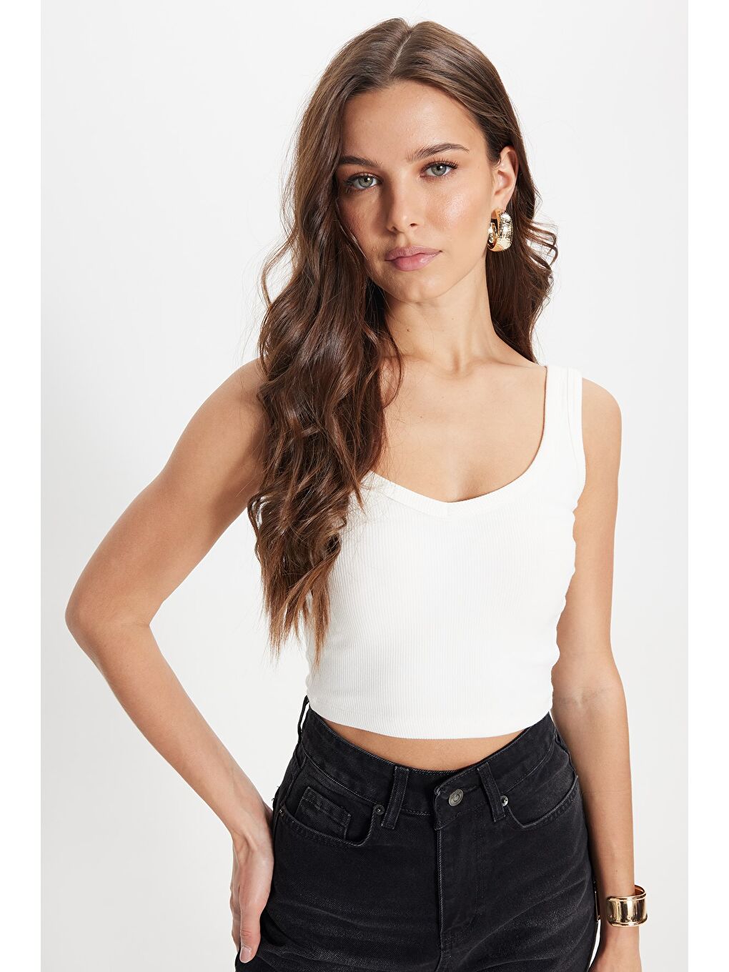 Kadın Slim Fit Dar Kesim Pamuklu Fitilli Görünümlü Kalın Askılı Ekru Bluz Atlet-6