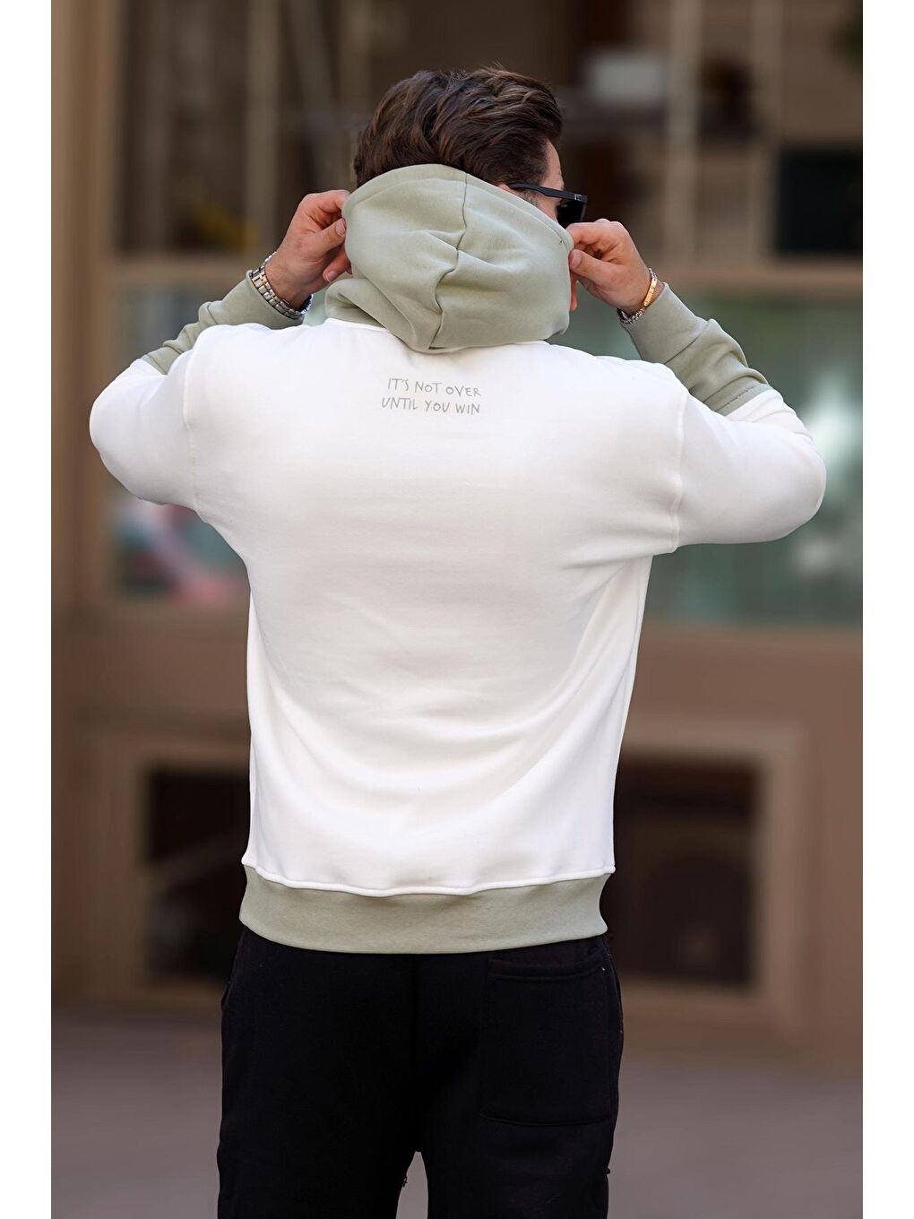 Madmext Ekru Kapüşonlu Cep Detaylı Erkek Sweatshirt 7071 - 2