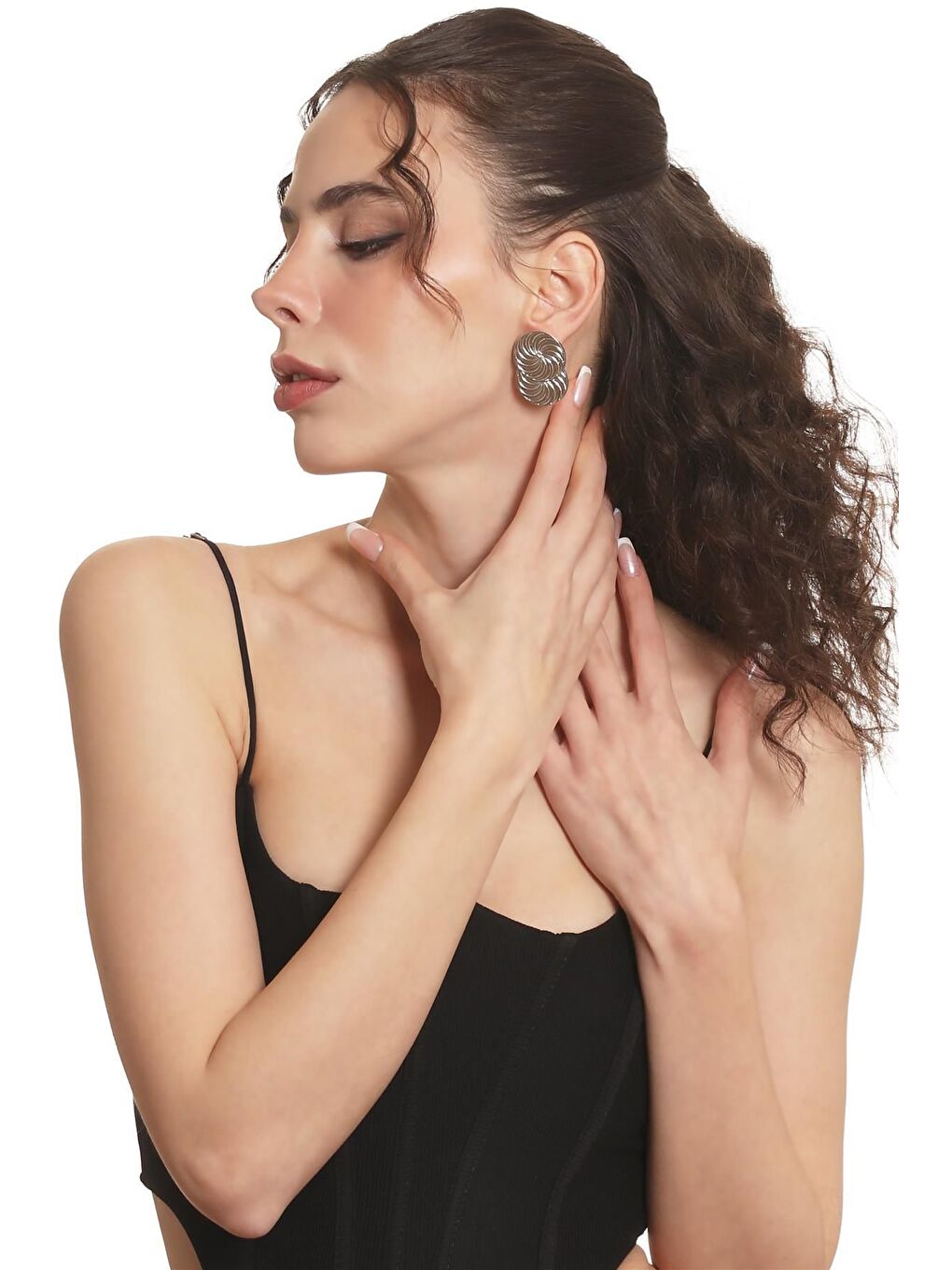 Gri Kadın Lak  Kaplama Çivili Model Spiral Baskılı Tasarım Küpe-4