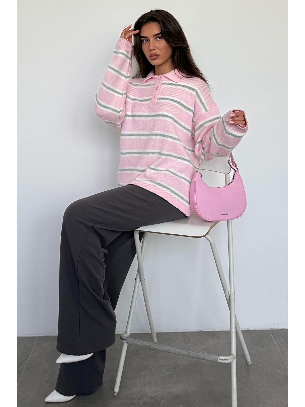 Pembe Polo Yaka Çizgili Kadın Triko Kazak Mg2469