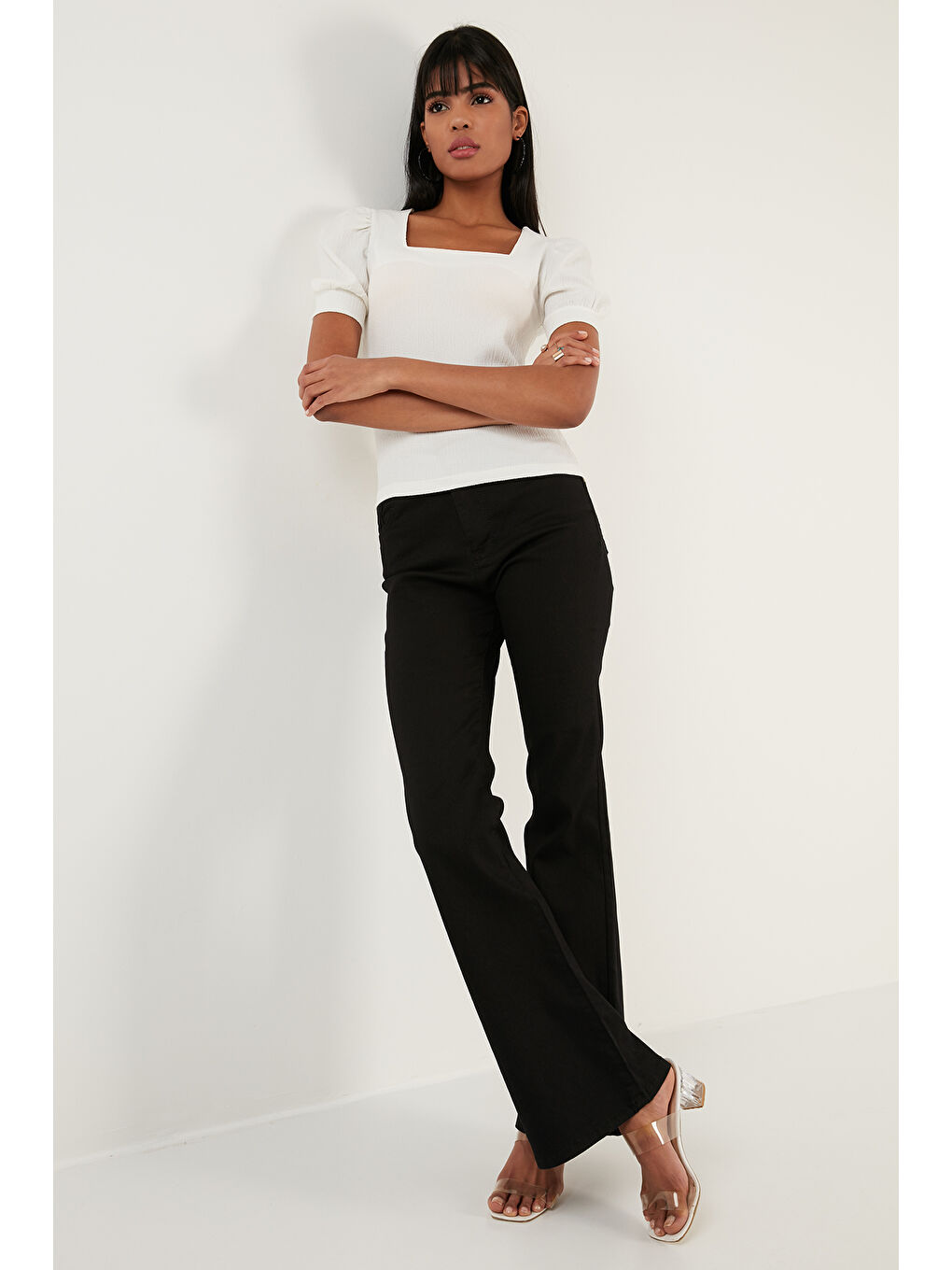 Ekru Kol Detaylı Kare Yaka Bluz 5869002-1