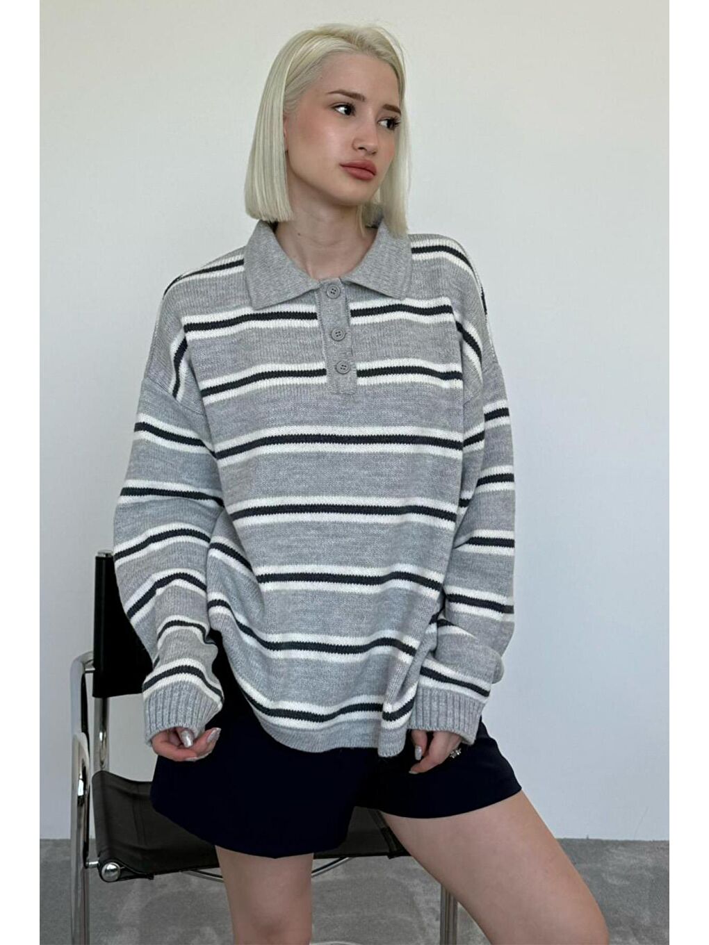 Gri Polo Yaka Çizgili Kadın Triko Kazak Mg2469