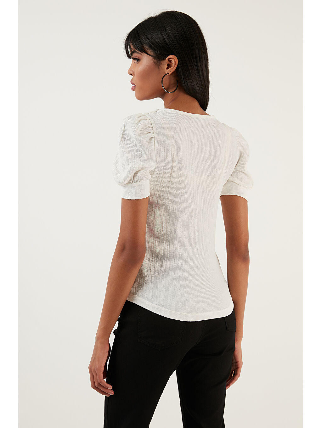 Ekru Kol Detaylı Kare Yaka Bluz 5869002-4