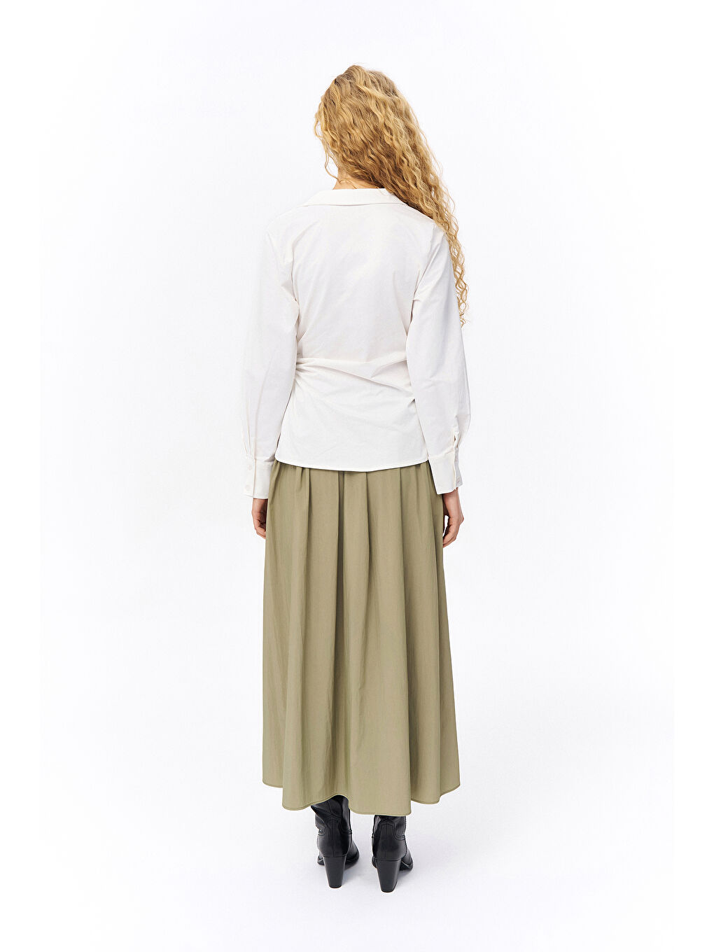 V Yaka Anvelop Kemerli Bluz Ekru-4