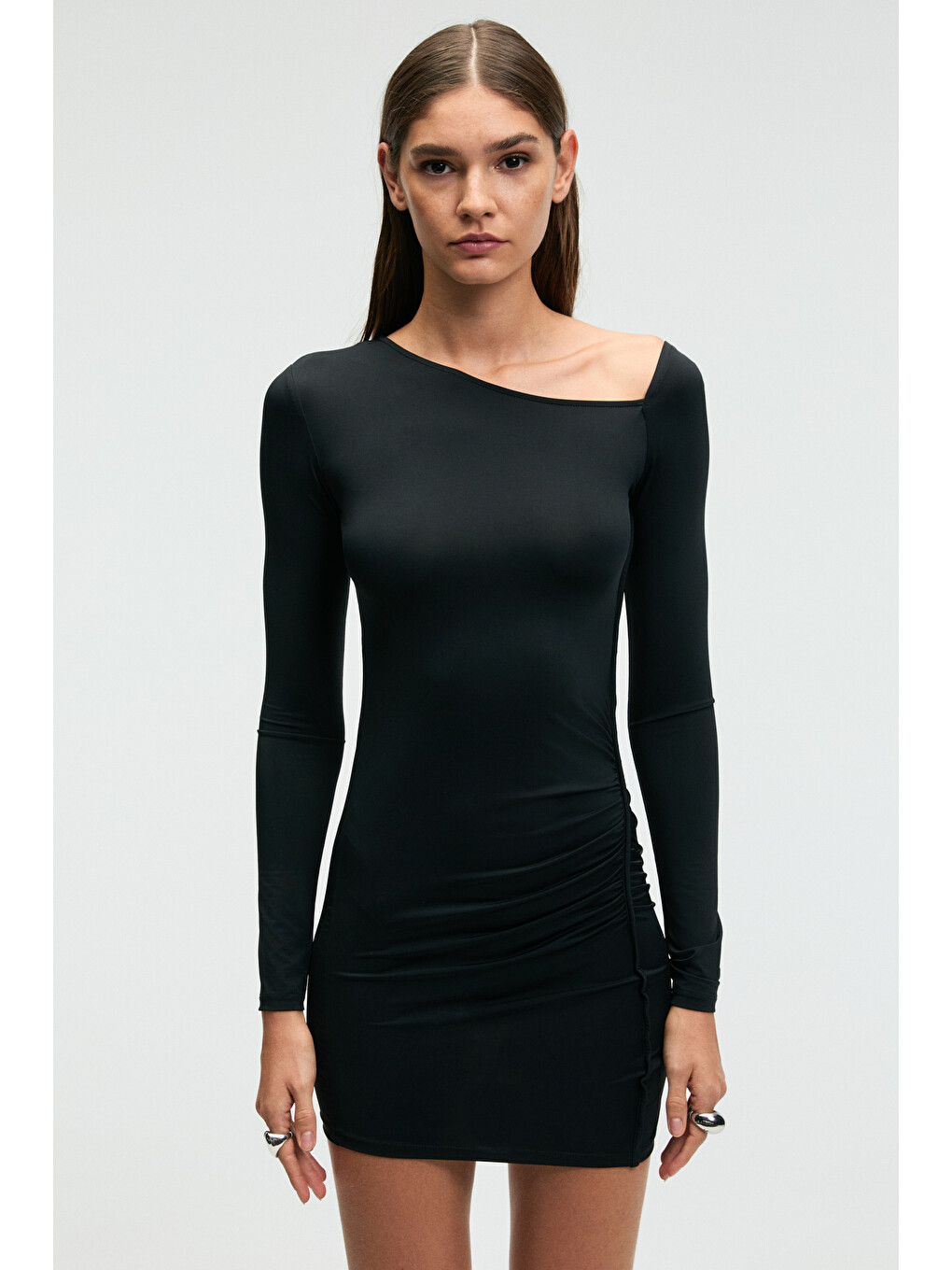 Lukkıd Kadın Esnek Kumaşlı Asimetrik Yakalı Slim Fit Siyah Elbise-1