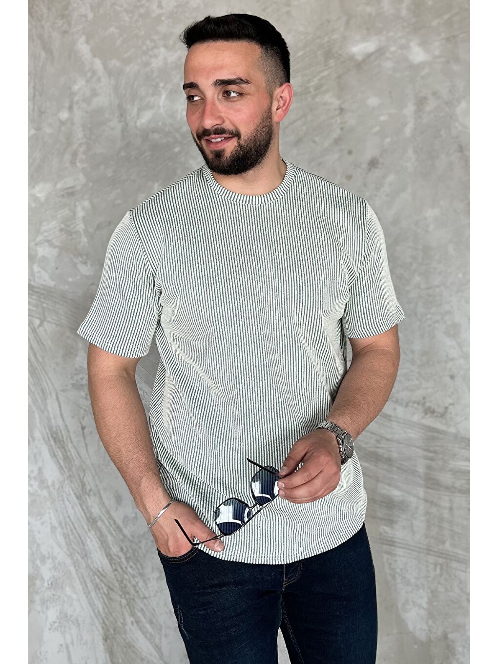 Yeşil Bisiklet Yaka Çizgili Erkek Tişört-1