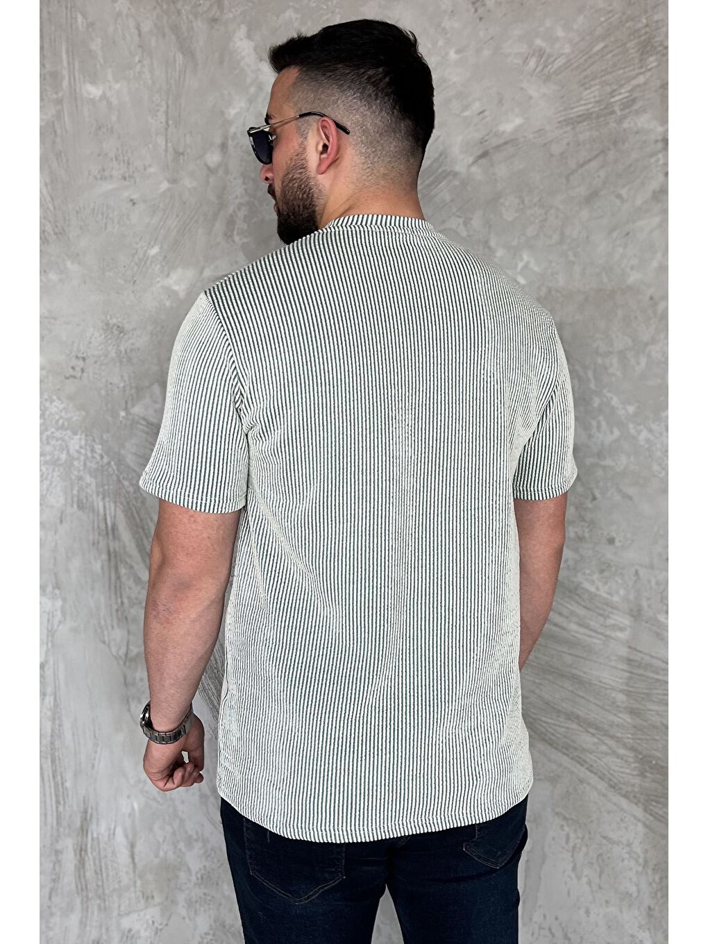 Yeşil Bisiklet Yaka Çizgili Erkek Tişört-2