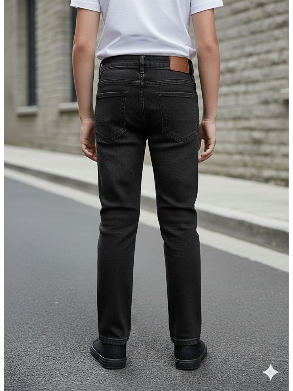 Siyah Erkek Çocuk Elastanlı Taşlanmış Jean Pantolon PNT2606-2