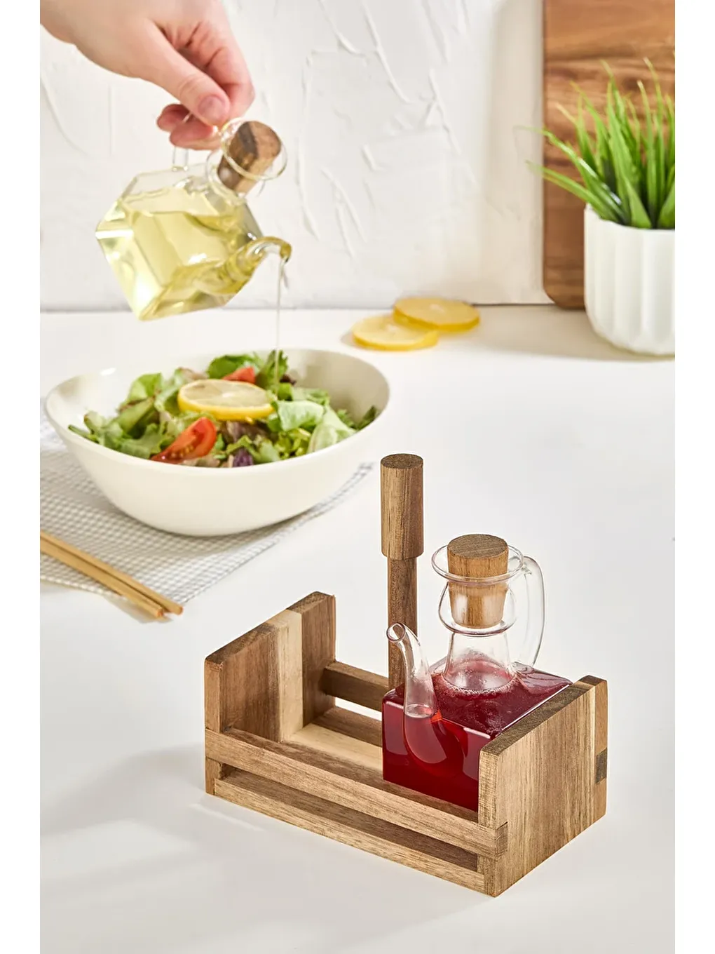Renksiz Akasya Ahşap Standlı Cam 2'li Yağdanlık & Sirkelik Seti-1