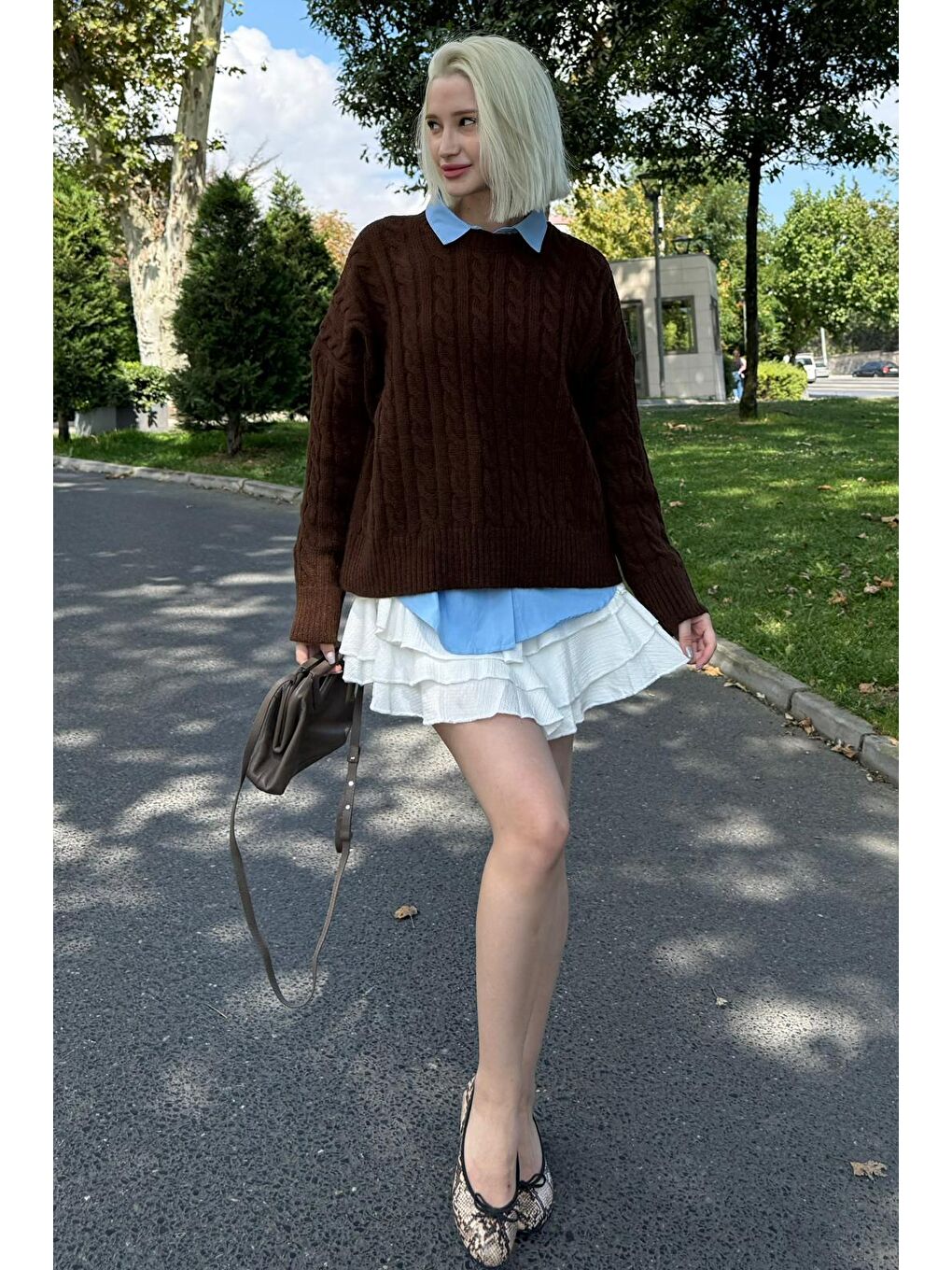 Kahverengi Bisiklet Yaka Örgü Desenli Kadın Triko Kazak Mg2520-2