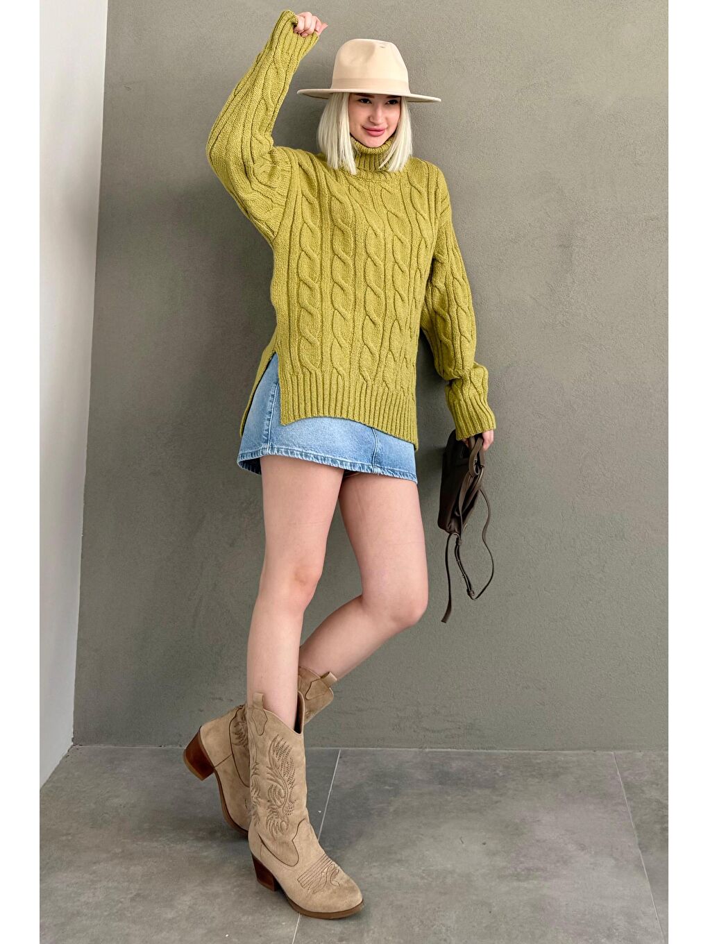 Yeşil Boğazlı Triko Kazak Mg2376-1