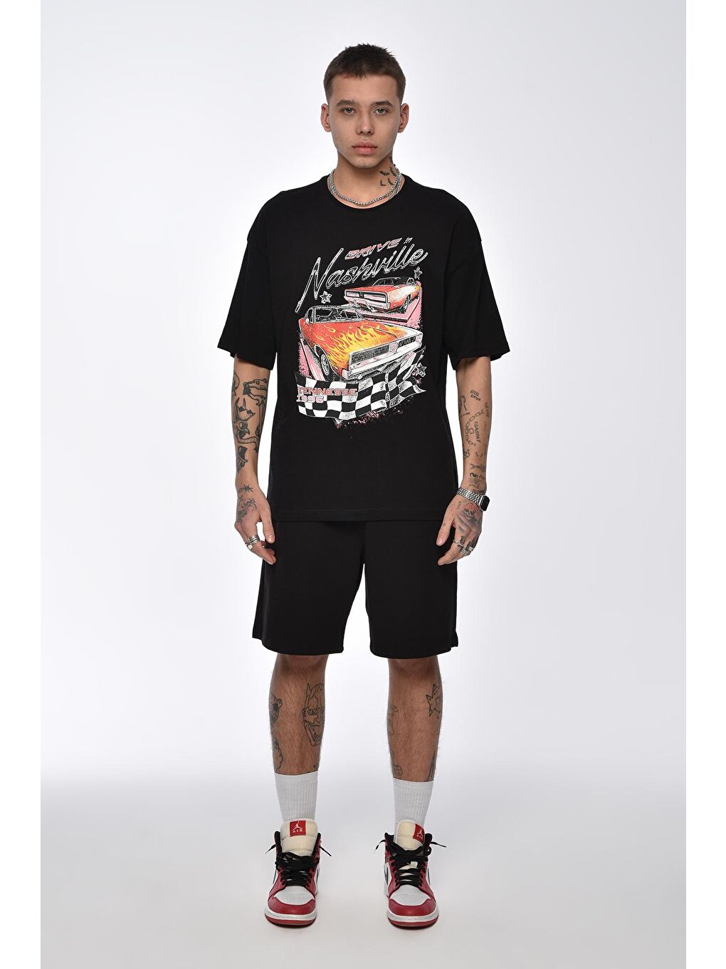 Siyah Baskılı Overize Tişört-1