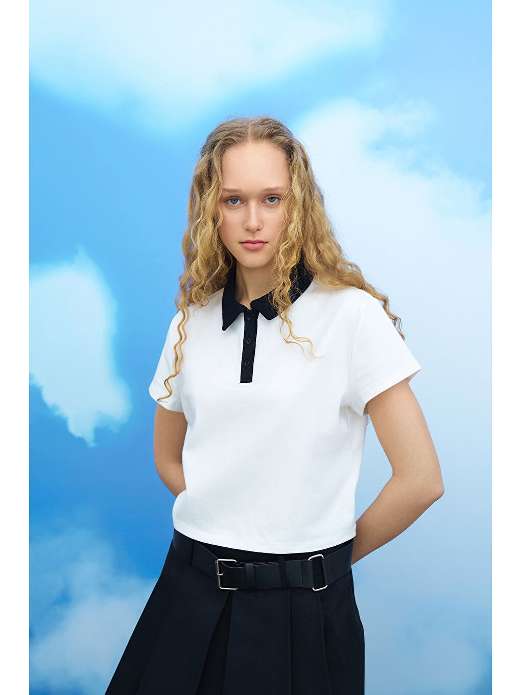 Renk Bloklu Polo Yaka Tişört Ekru