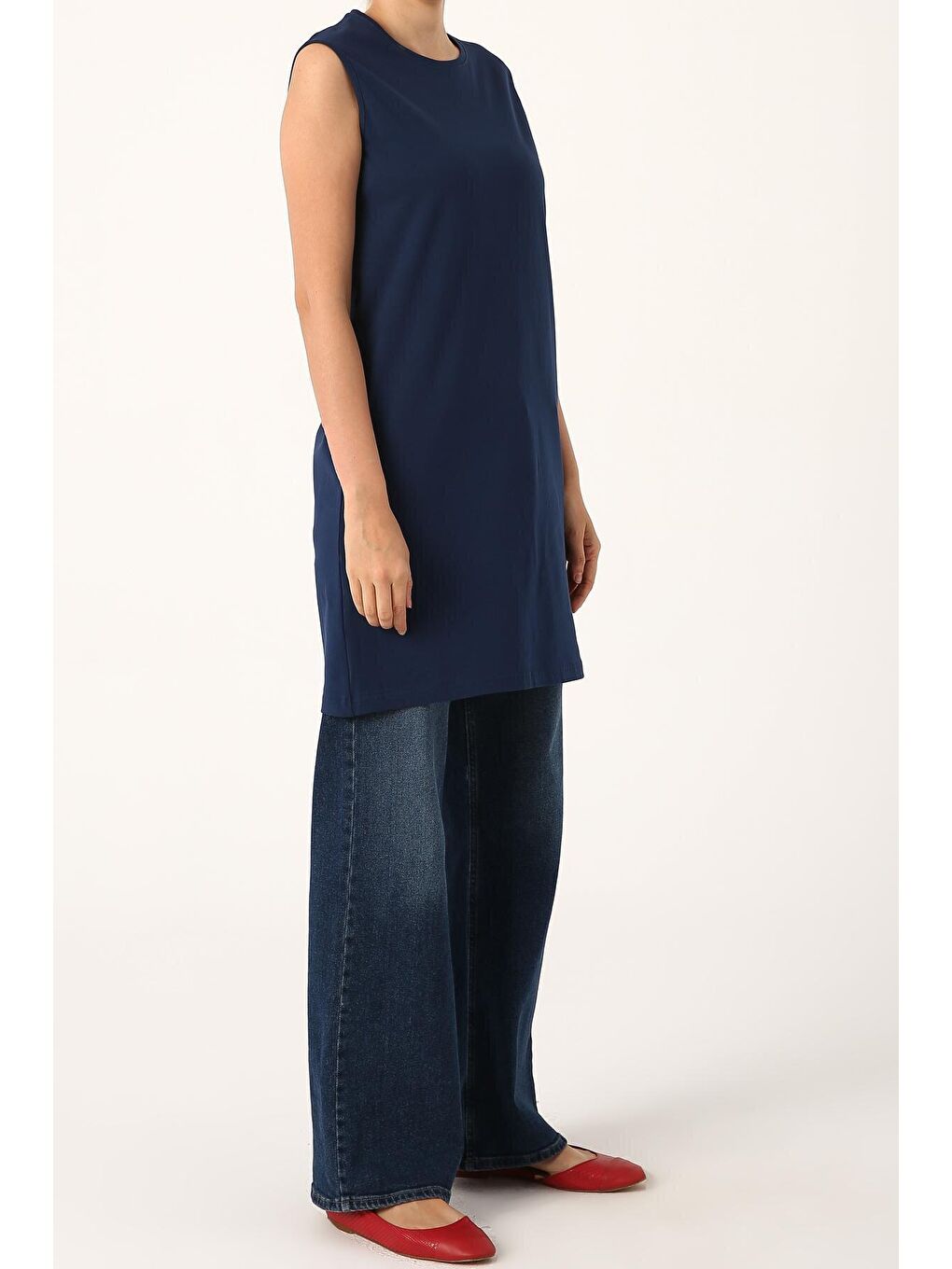 Koyu Mavi Yaka Biyeli Kolsuz Basic Tunik-1