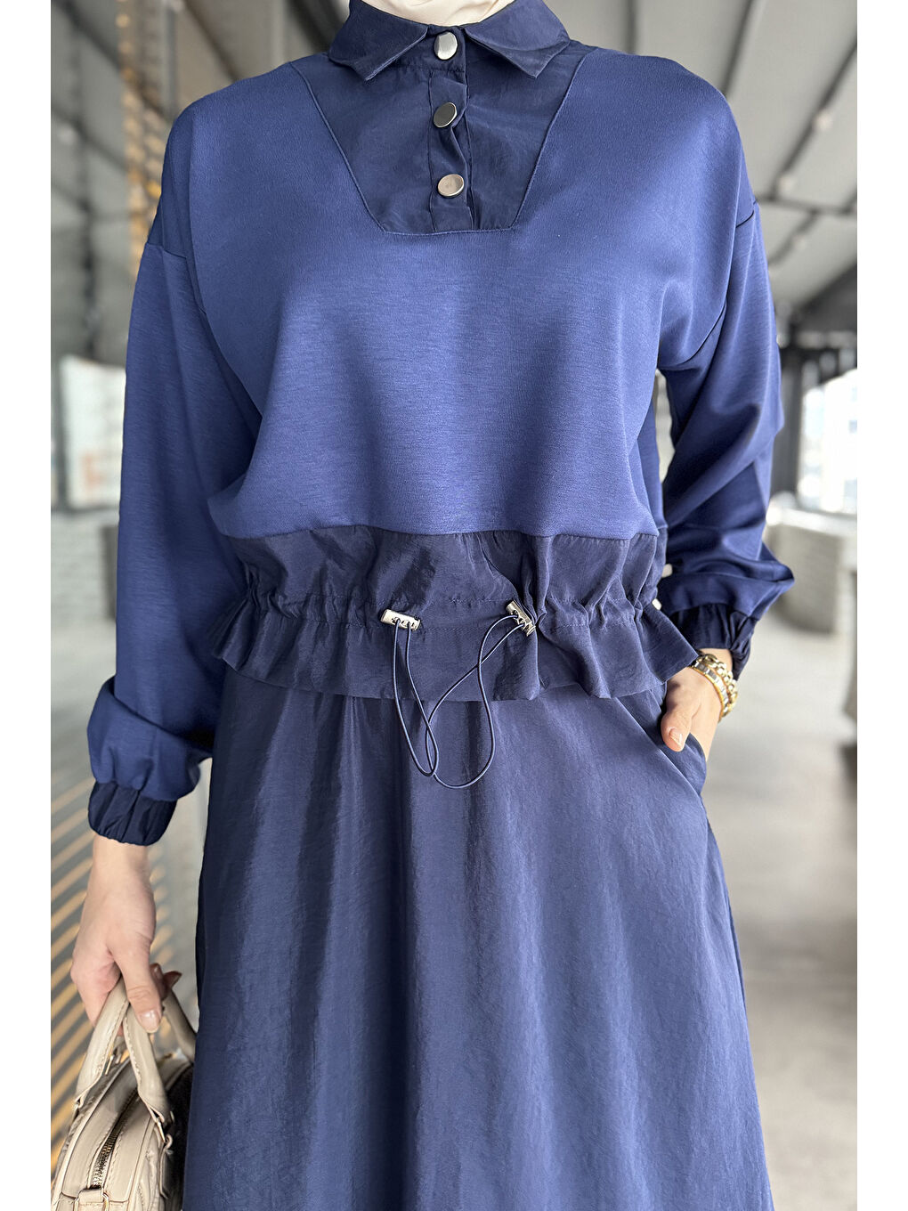 Lacivert Bel Lastikli Paraşüt Garnili Yaka Çıtçıt Detaylı Bluz Etek Tesettür İkili Takım-5