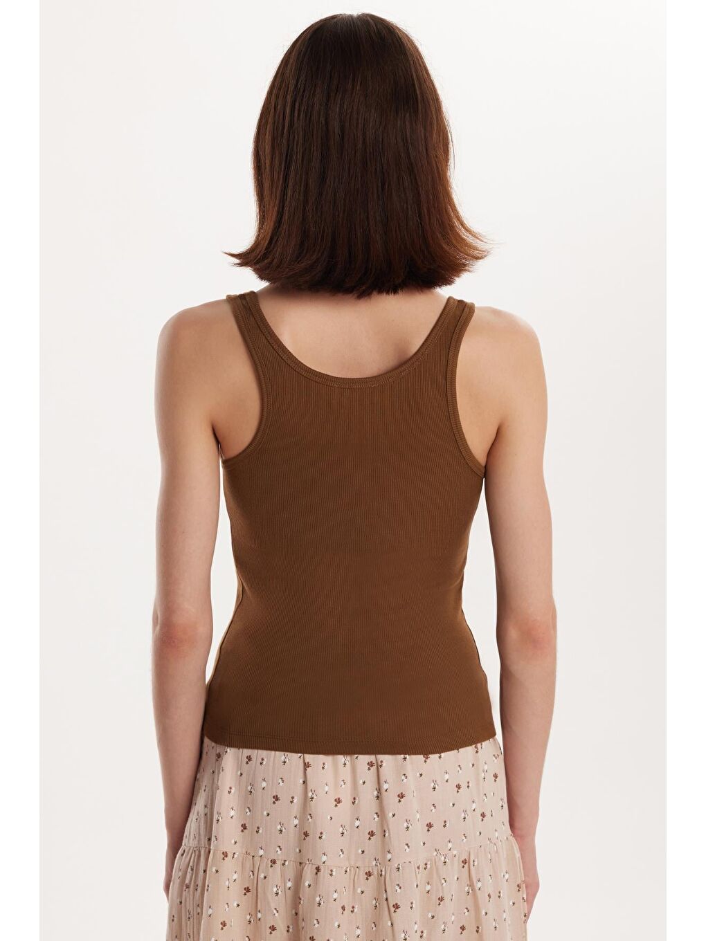 Sarı Kadın Modal Kumaş Standart Fit İnce Askılı U Yaka Düğmeli Body Atlet-4