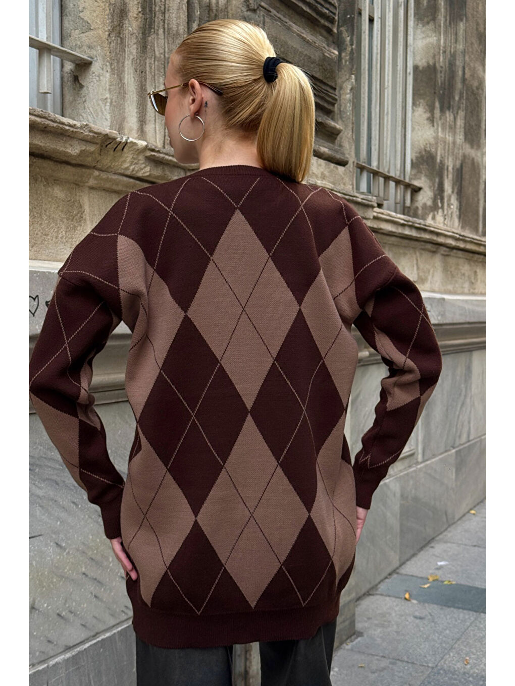 Kahverengi Bisiklet Yaka Baklava Desenli Triko Kazak-2