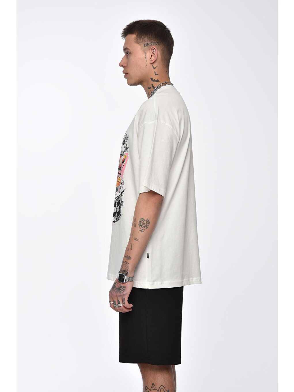Ekru Baskılı Overize Tişört-2