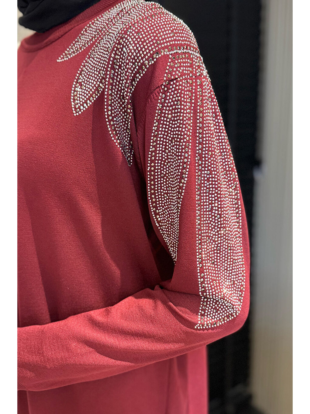 Bordo Taş İşlemeli Tesettür Triko Elbise-4