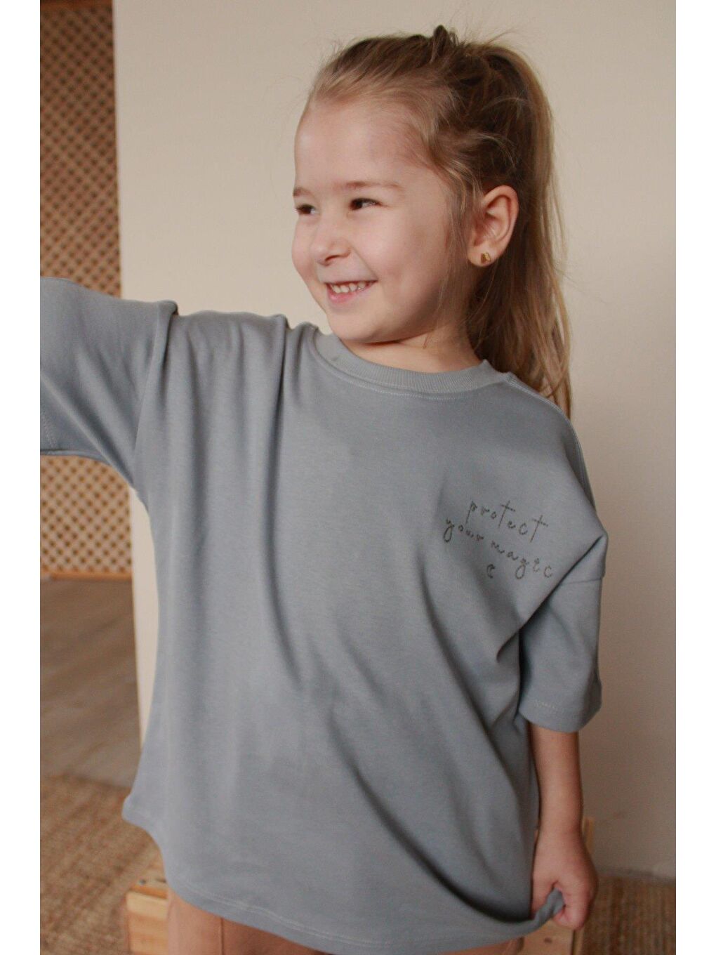 Açık Gri Nakışlı Oversize T-Shirt-4