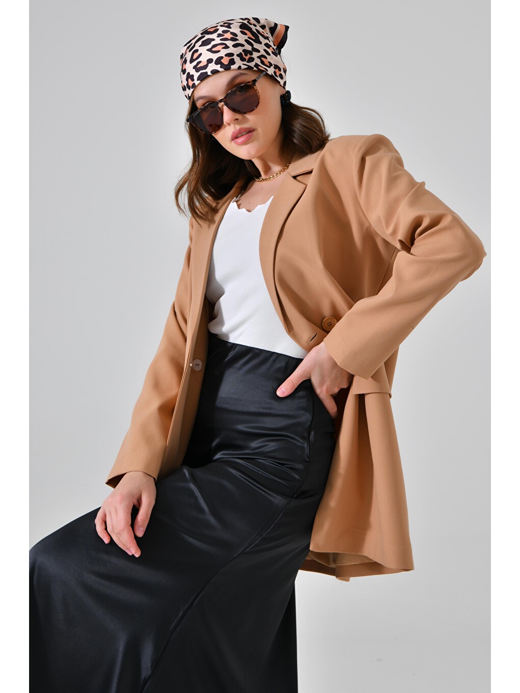 Kahverengi Kamel Kuşaklı Cep Detaylı Blazer Dokuma Ceket-4
