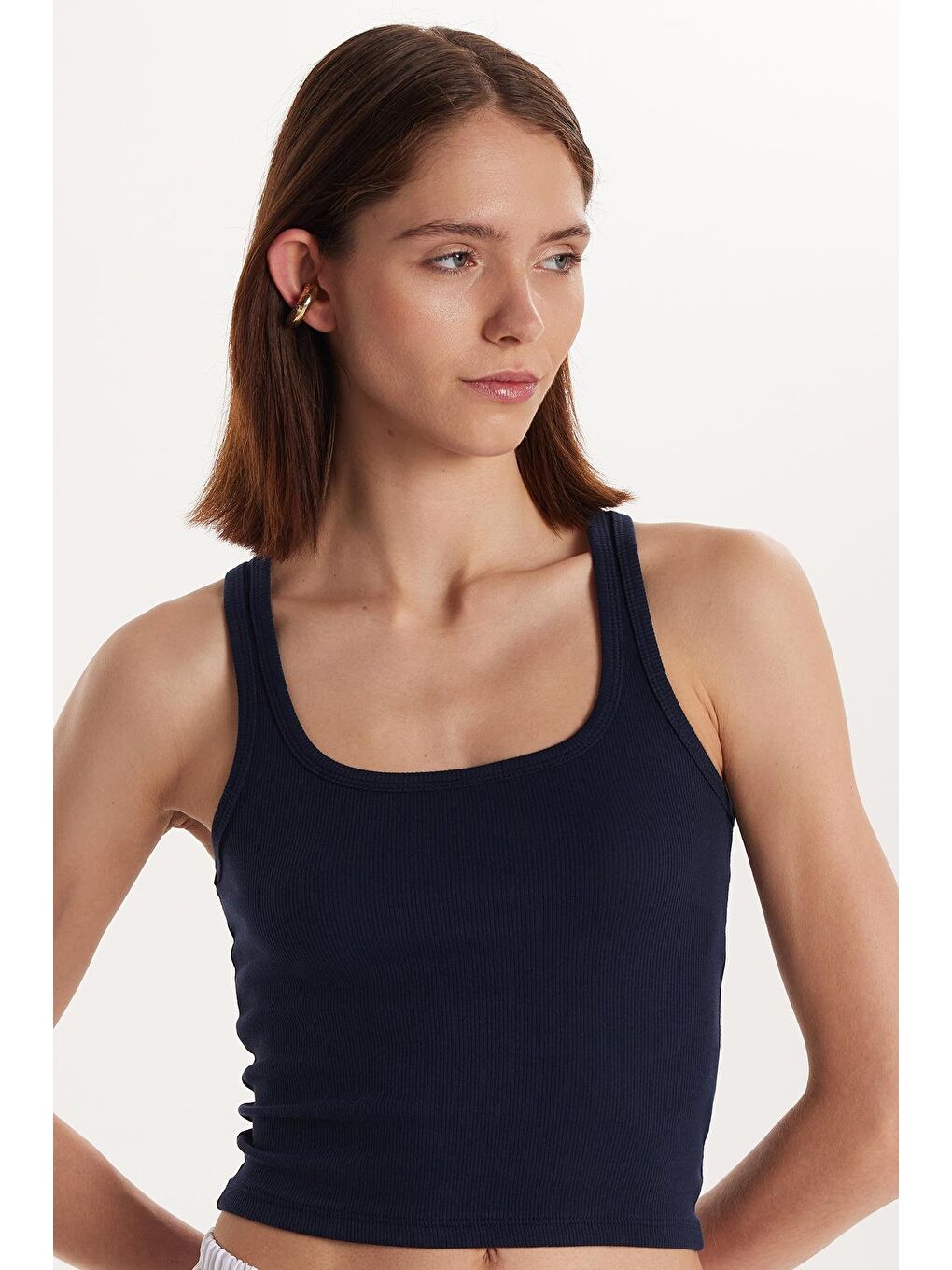 Kadın Slim Fit Dar Kesim İnce Askılı U Yaka Lacivert Body Atlet-1