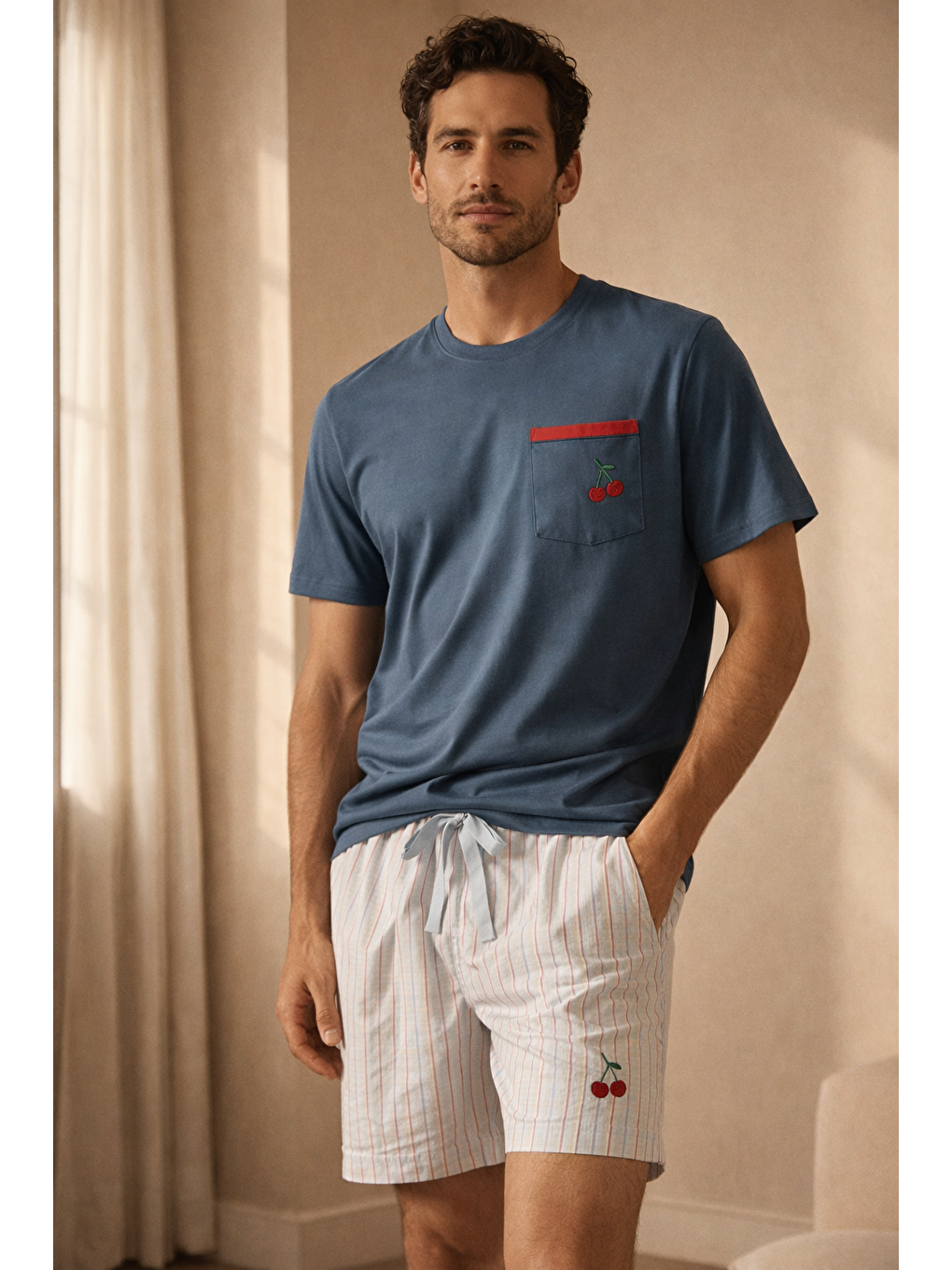 Erkek Mediterranean Kiraz Nakışlı Şortlu Pijama Takımı Lacivert